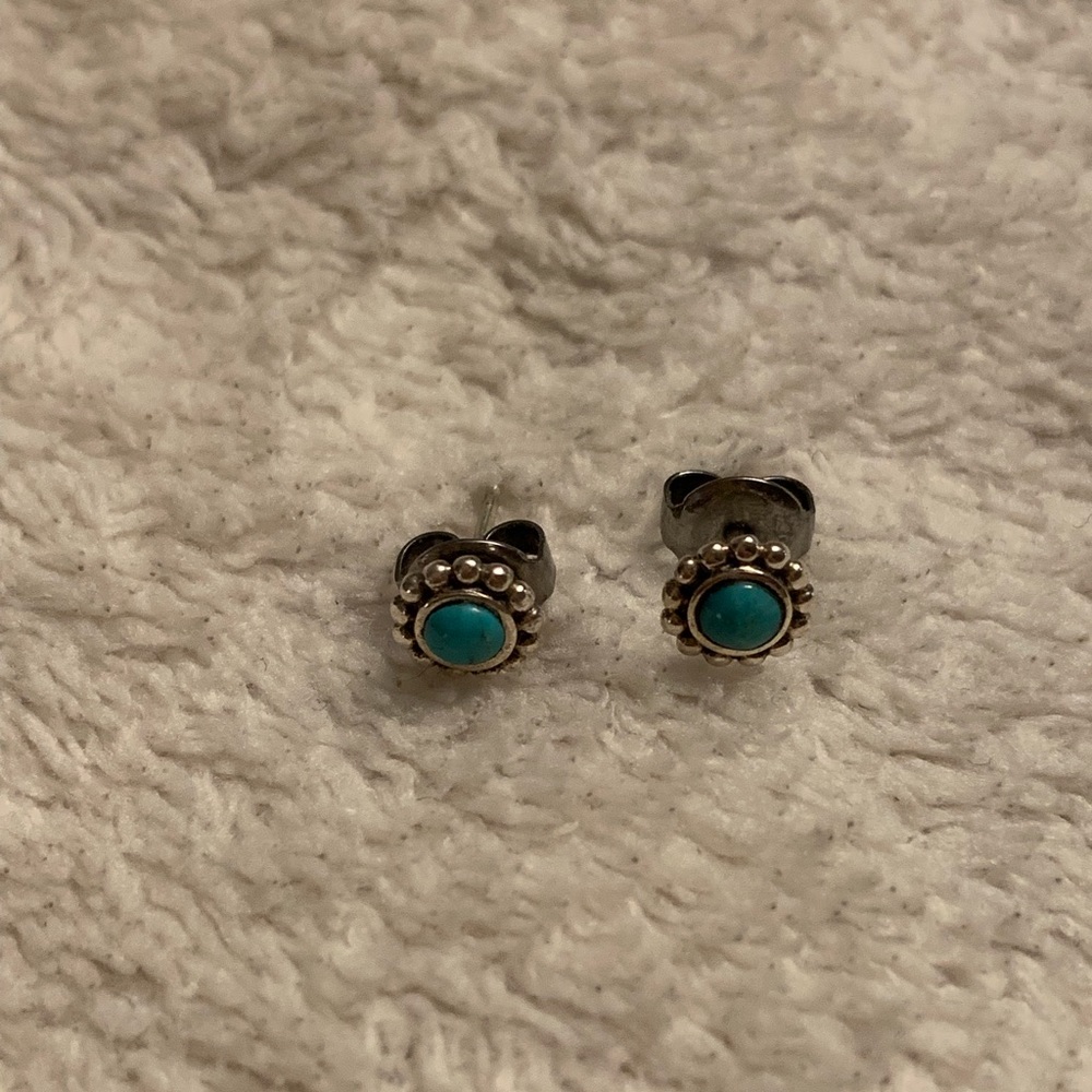 Turquoise stone earrings - small